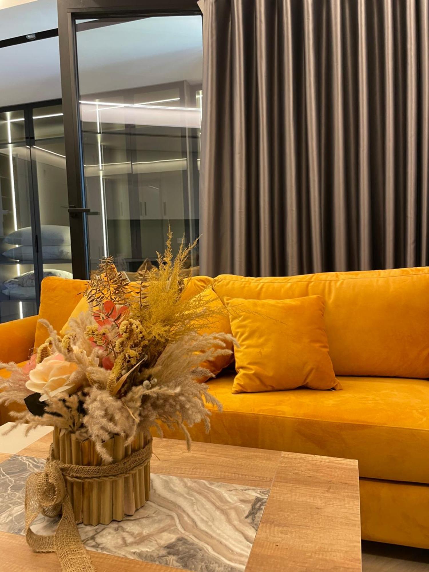 Luxury One Bedroom Apartment Тирана Экстерьер фото